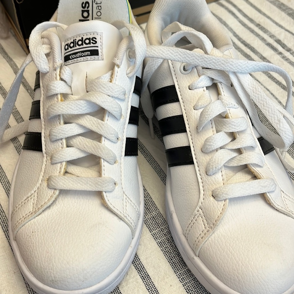 6.5M Addidas cloudfoam. Second hand. Good condition. Please review pictures.